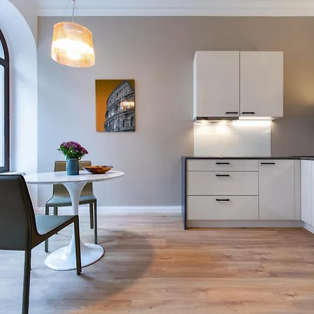Apartment Luisenstrasse - Exklusives Wohnen In Der Beletage